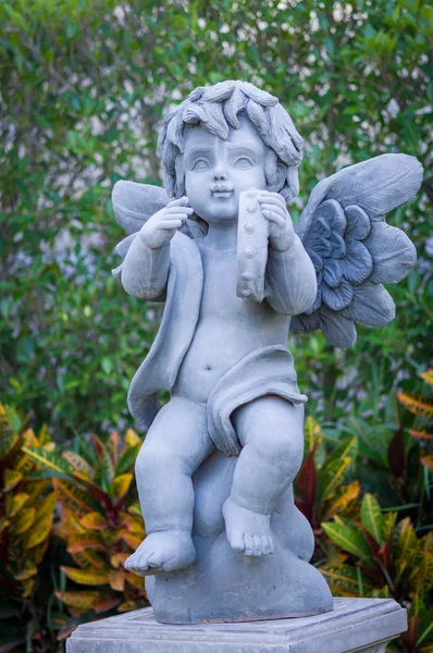 Ángulo Cupido escultura —  Fotos de Stock