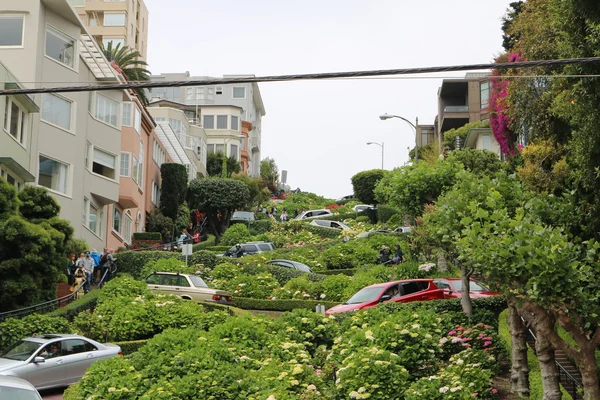 Lombard Street on Russian Hill San Francisco, California — Stock Photo, Image