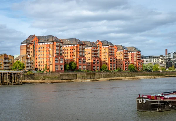 Nowoczesna Rezydencja Widokiem Tamizę Sands End Fulham Londyn — Zdjęcie stockowe