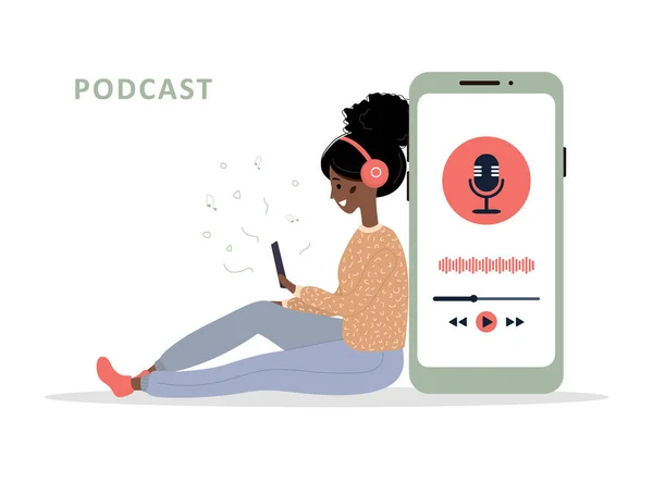 Fiatal mosolygós afrikai nő headset zenét hallgatni és hangfelvételt podcast. — Stock Vector