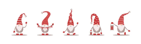 Niedliche Gnome in roten Weihnachtsmützen auf weißem Hintergrund. Skandinavische Weihnachtselfen. Vektorillustration im flachen Cartoon-Stil. Nordisches Elementdesign für Grußkarten, Saisongrüße, Web, Verpackung — Stockvektor