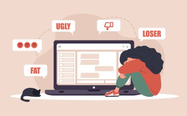 Siber zorbalık. Dizüstü bilgisayarı olan üzgün bir kadın aniden mesajlar alıyor. Çevrimiçi taciz kavramı. Gençler yerde oturup ağlıyorlar. Çizgi film tarzında vektör illüstrasyonu