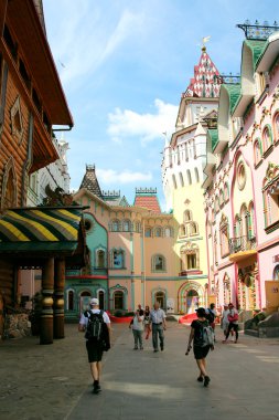 Kremlin İsmail toprakları üzerinde yürüyen turist.