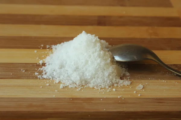 Salt scattered pile on board — Stock Photo, Image