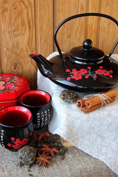 Tea drinking from a beautiful tea set — Stock Photo, Image