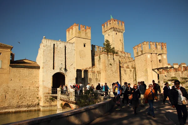 Sirmione, Italy, 31 October 2015,Old Town in Sirmione. — Stock Photo, Image