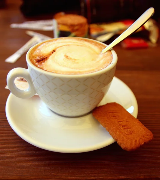 En kopp cappuccino. — Stockfoto