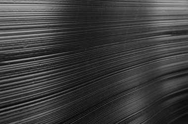 Dokulu siyah dalga ile plastik tabak