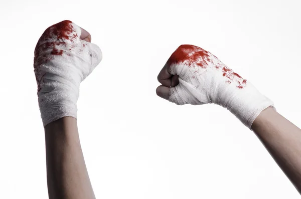 Shook his bloody hand in a bandage, bloody bandage, fight club, street fight, violence, bloody theme, isolated, bloody fists, boxer, tied his hands with a bandage, white background — Stock Photo, Image