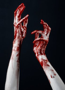 Kanlı halloween Tema: kanlı eller katil zombie izole siyah arka plan Studio