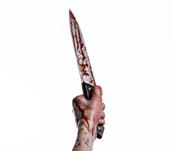 Blutige Hand, die ein Messer hält, ein großes blutiges Messer, blutiges Thema, ein Mörder mit einem Messer, Halloween-Thema, weißer Hintergrund, isoliert, Gewalt, Selbstmord, Mord, ein Schläger, ein Metzger — Stockfoto
