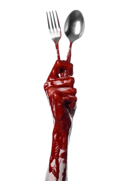 Mano insanguinata che tiene un cucchiaio, forchetta, tema di Halloween, cucchiaio insanguinato, forchetta, sfondo bianco, isolato — Foto Stock