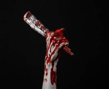 El bir suikastçı, kanlı katil, psikopat, kanlı İngiliz anahtarı kanlı el tutarak bir ayarlanabilir anahtarı, anahtar, deli tesisatçı, kanlı Tema, halloween Tema, siyah arka plan, izole, kanlı