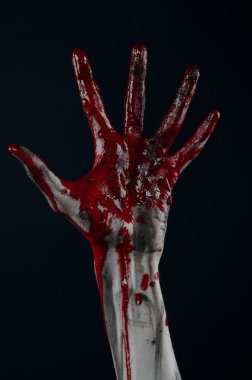 Kanlı Halloween Tema: korkunç zombi iblis kanlı eller üzerinde siyah bir arka plan