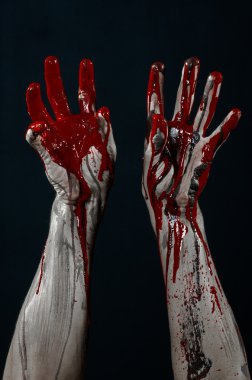 Kanlı Halloween Tema: korkunç zombi iblis kanlı eller üzerinde siyah bir arka plan