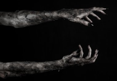 Kara ölüm, yürüyen ölüler zombi Tema, halloween Tema, zombi eller, izole, siyah arka plan, ölüm, mumya el, el, el eller şeytanın siyah çivi, canavar eller