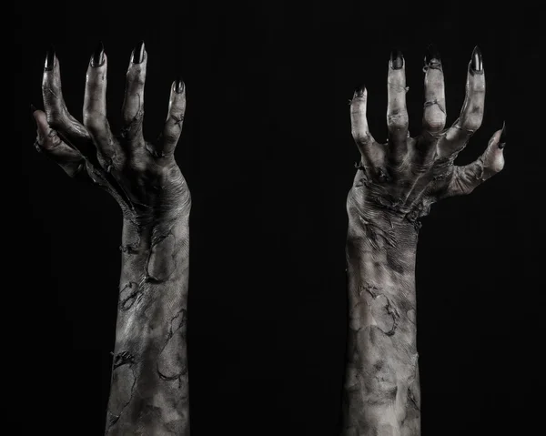 Μαύρο χέρι του θανάτου, το περπάτημα νεκρούς, ζόμπι θέμα θέμα αποκριών, τα χέρια των ζόμπι, μαύρο φόντο, απομονωμένος, χέρι του θανάτου, μούμια χέρια, τα χέρια του διαβόλου, μαύρο καρφιά, τα χέρια τέρας — Φωτογραφία Αρχείου