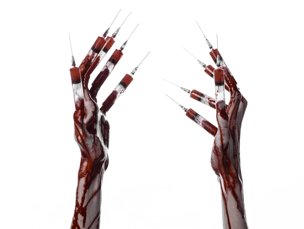 Bloody hand with syringe on the fingers, toes syringes, hand syringes, horrible bloody hand, halloween theme, zombie doctor, white background, isolated — Stock Photo, Image