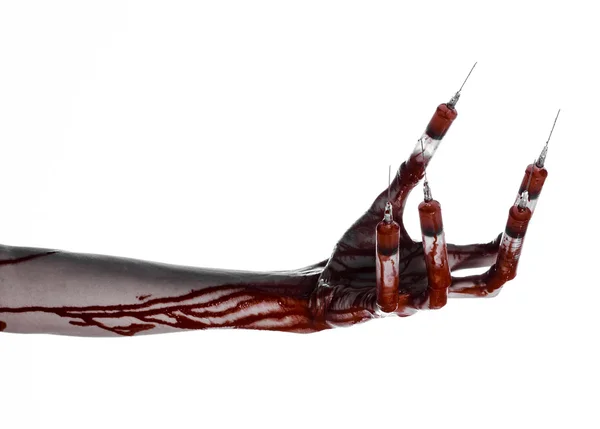 Bloody hand with syringe on the fingers, toes syringes, hand syringes, horrible bloody hand, halloween theme, zombie doctor, white background, isolated — Stock Photo, Image