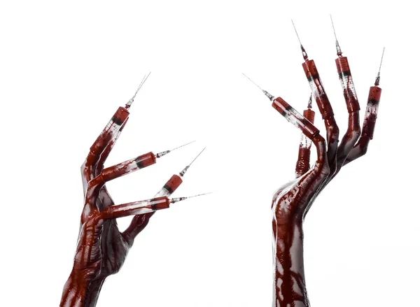 Bloody hand with syringe on the fingers, toes syringes, hand syringes, horrible bloody hand, halloween theme, zombie doctor, white background, isolated — Stock Photo, Image