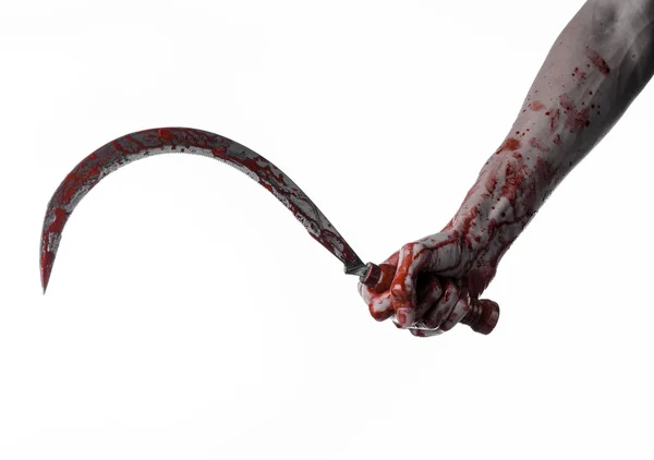 Bloedend hand met een sikkel, sikkelcelanemie bloedige, bloedige scythe, bloedige thema, halloween thema, witte achtergrond, geïsoleerde, killer, psycho, thug, een bloedige mes, bloedend handen van zombies, cutthroat — Stockfoto