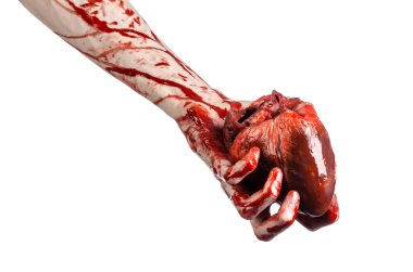 Kan ve Halloween Tema: kanlı kadar kötü bir elle insan kalbi Studio beyaz arka plan üzerinde izole kanama yırtık tutun