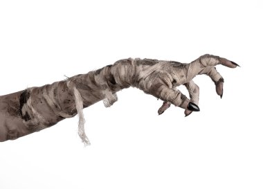 Halloween Tema: korkunç eski mumya eller üzerinde beyaz bir arka plan