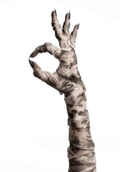 Halloween tematu: ręce straszny stary mumia na białym tle — Zdjęcie stockowe