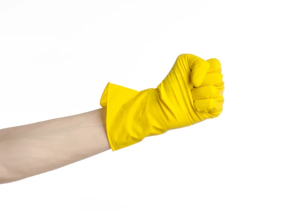 Praca domowa, pranie i czyszczenie tematu: człowieka ręka trzyma żółty i nosi gumowe rękawice do mycia na białym tle na białym tle w studio — Zdjęcie stockowe