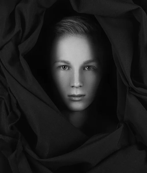 Skönhet män svartvitt fotografi — Stockfoto