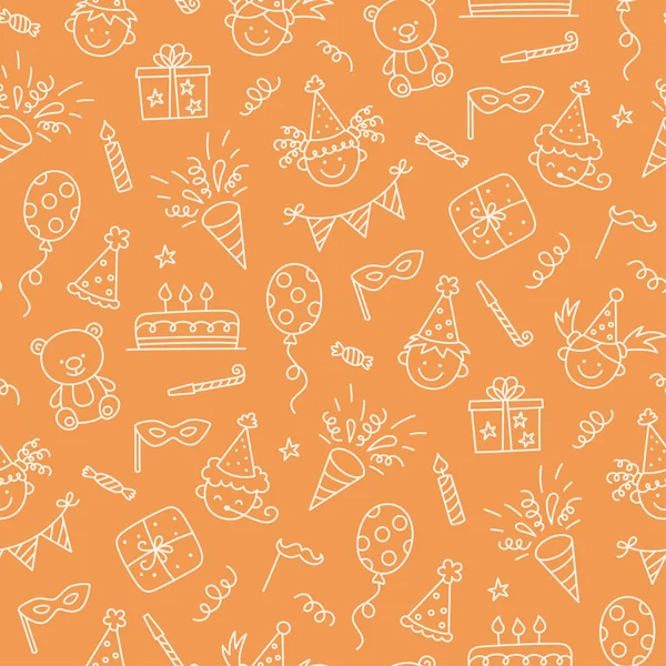 Patrón sin costuras con garabatos Feliz Cumpleaños. Bosquejo de la decoración de la fiesta, la cara divertida y sonriente de los niños, caja de regalo y pastel lindo. Niños dibujando. Ilustración vectorial dibujada a mano sobre fondo naranja — Archivo Imágenes Vectoriales