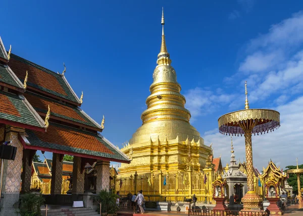 wat phra büyük golden pagoda hariphunchai Tapınak