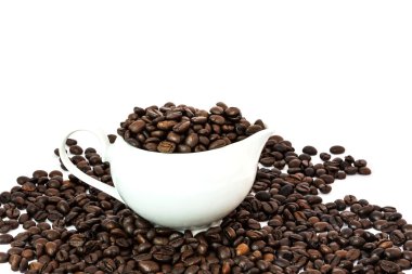 Beyaz fincan kahve çekirdekleri