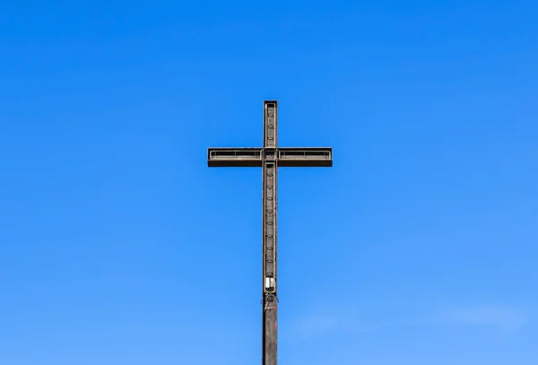 铁基督教十字架 — 图库照片