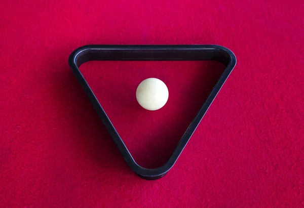 Снукерный белый шар в треугольнике Стоковое Изображение