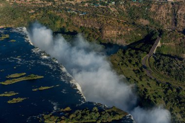 Victoria Falls yanında Köprüsü'nün havadan görünümü