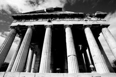 Hephaistos Tapınağı mono açık sütunlu
