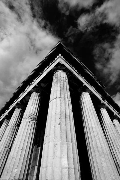 Mono corner columns of Temple of Hephaistos — Stock Photo, Image