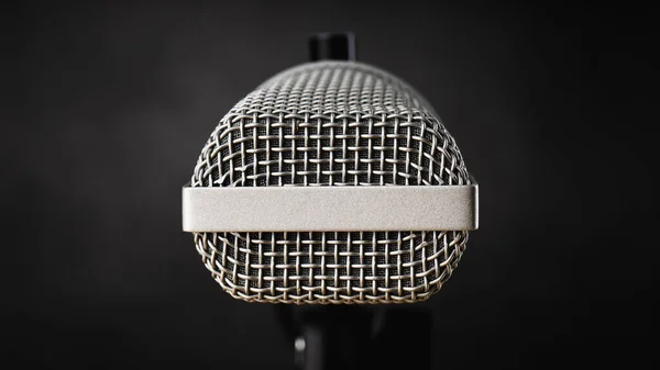 Close Microphone Audio Record Podcast Concept Single Microphone Dark Shadow — ストック写真