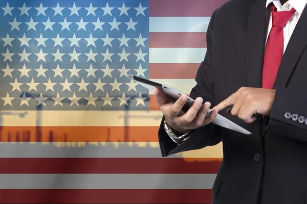 Business en mobiliteit communicatie concept Usa vlag achtergrond — Stockfoto