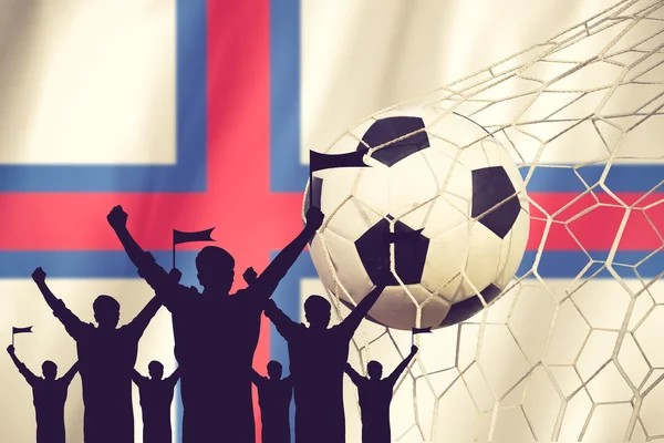 Siluetas de Abanicos de Fútbol con Bandera de Faroe Islands .Cheer Con —  Fotos de Stock