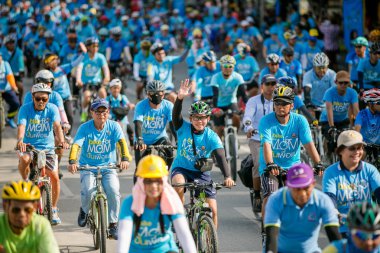 Nakhonratchasima, Tayland - 2015 16 Ağustos: Tanımlanamayan Cycli