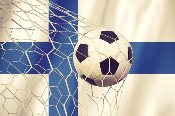 Bandera de Finlandia y pelota de fútbol, fútbol en color vintage de la red de gol —  Fotos de Stock