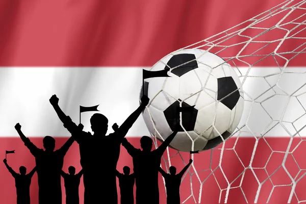 Siluetas de Abanicos de Fútbol con Bandera de Austria.Cheer Concept —  Fotos de Stock