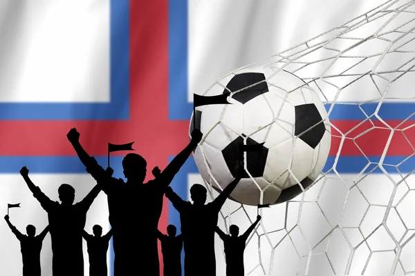 Siluetas de Abanicos de Fútbol con Bandera de Faroe Islands .Cheer Con —  Fotos de Stock