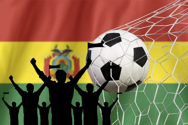 Futbol taraftarları siluetleri Bolivia.Cheer kavramı bayrağı ile