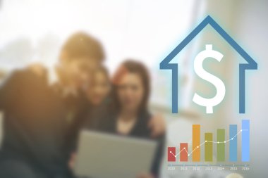 Aile gelecekte yatırım veya finansal planlama kavramı.