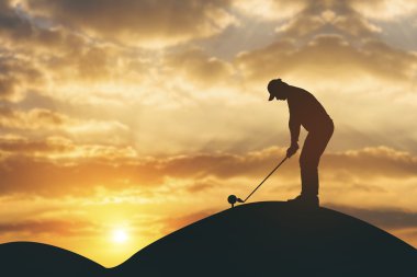 golfçüler silüeti süpürme hit ve golf sahası içinde s tutmak