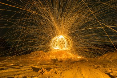 Yanan Çelik yün havai fişek Hdr tarzı sonrası işleme