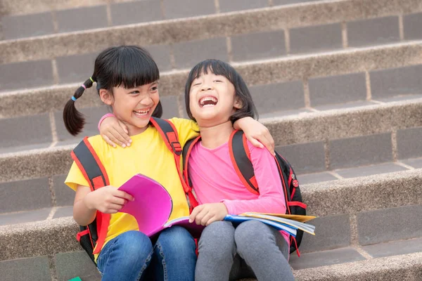 Two Little Girl Reading Book Together Adorable Asian Kids Enjoying — Stok fotoğraf
